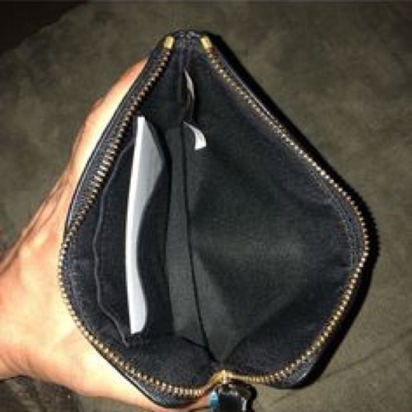 NWT Coach RARE adorable umbrella wristlet!! PRICE FIRM - Picture 5 of 6